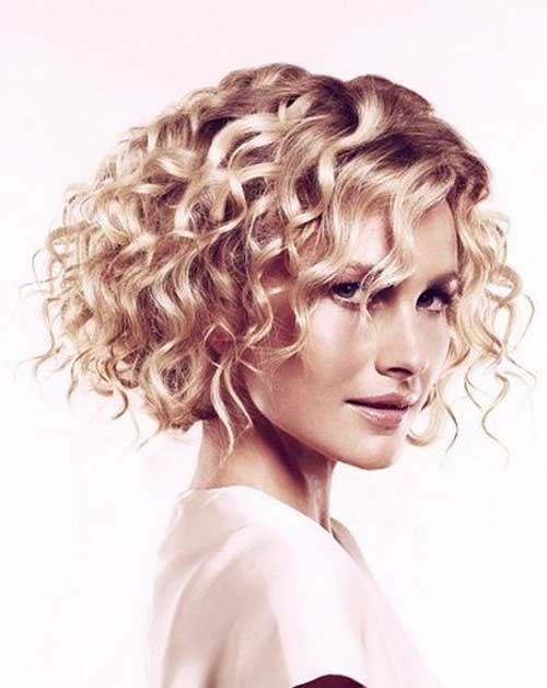 Best Short Haircuts for Curly Thick Blonde Hairdo