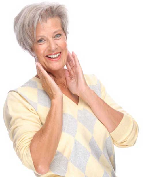 Short Haircuts for Women Over 50-14