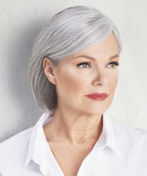 Short Haircuts for Women Over 50-25
