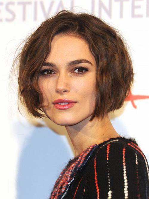 Short Hairstyles for Wavy Hair-9
