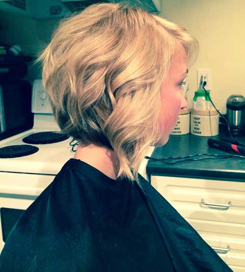 Layered Inverted Bob for Wavy Hair Ideas