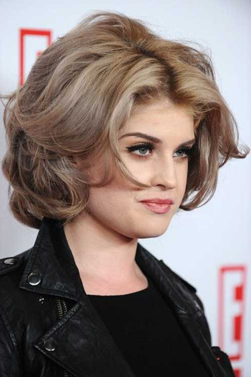 Short Haircuts for Women with Round Faces-9