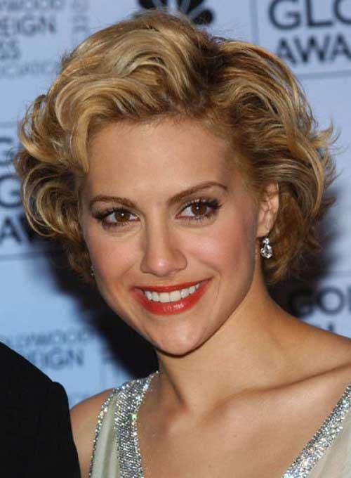 Classy Short Frizzy Curly Hair Styles