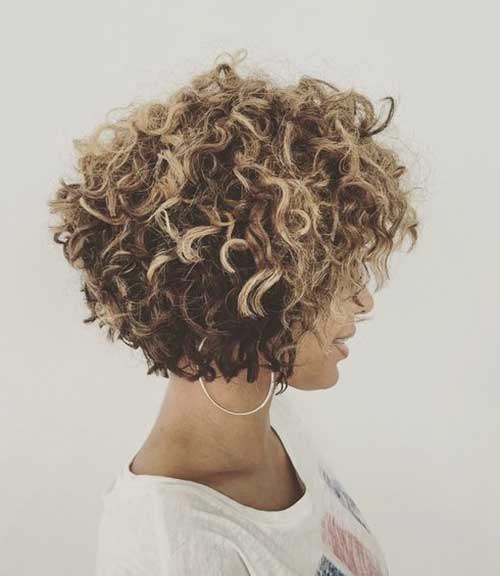 Hairstyles for Short Curly Hair-6