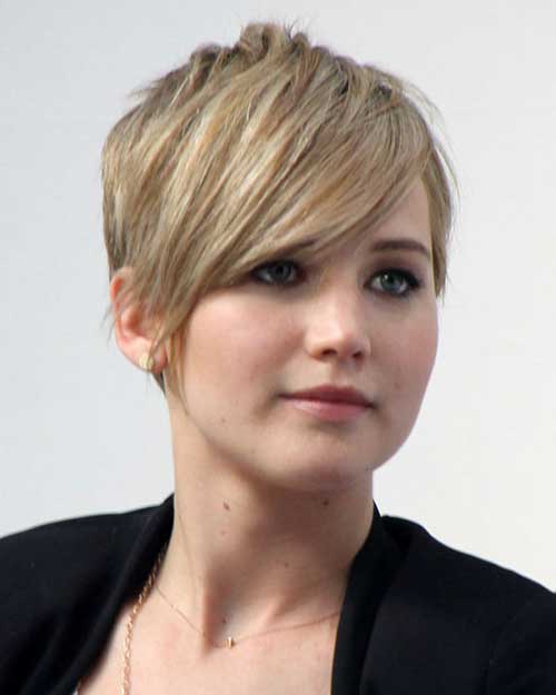 Celebs with Pixie Cuts-6