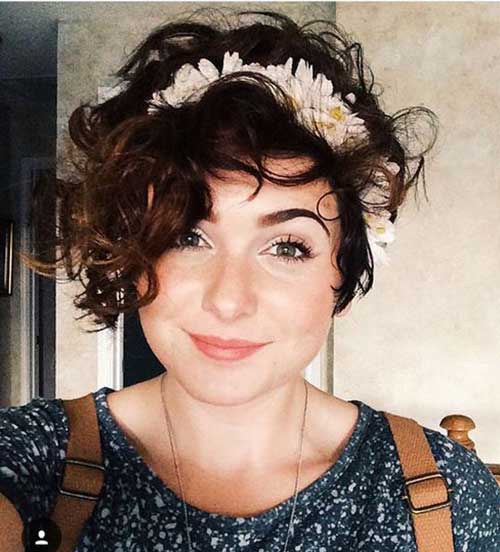 Short Hairstyles for Curly Hair