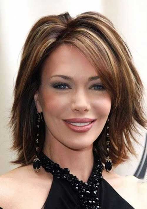 Short Layered Hair Cuts for Women Over 40