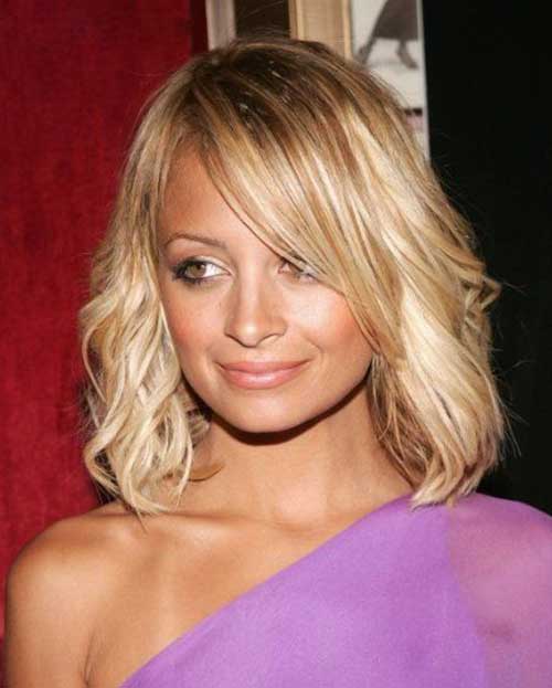 Best Short Haircuts with Bangs for Wavy Fine Hair