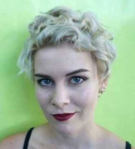 Cute Very Short Curly Hairstyles