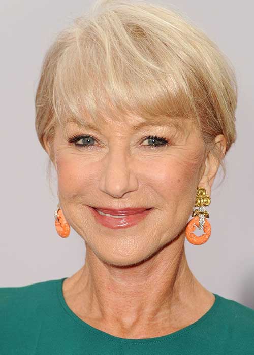Short Haircuts for Women Over 50-12