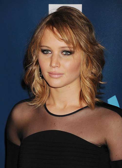 Jennifer Lawrence with Short Hair-16