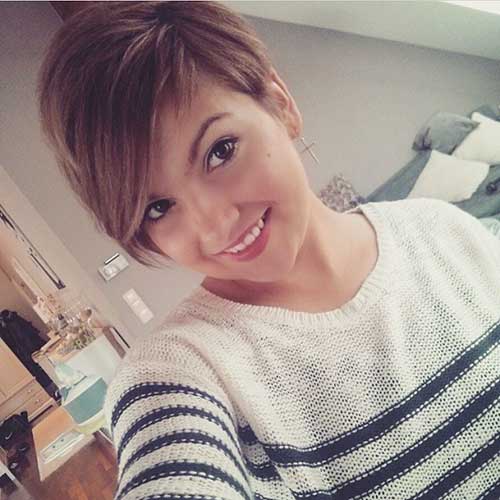 Short Hairstyle for Girls - 22
