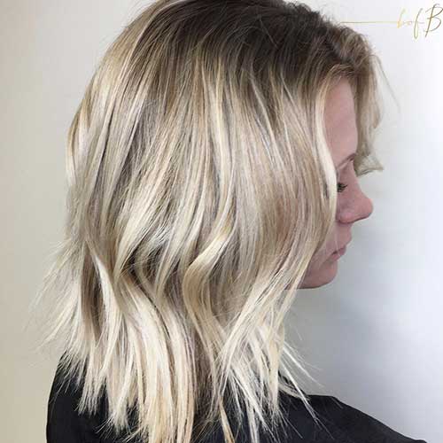Short Hairstyle for Women - 22