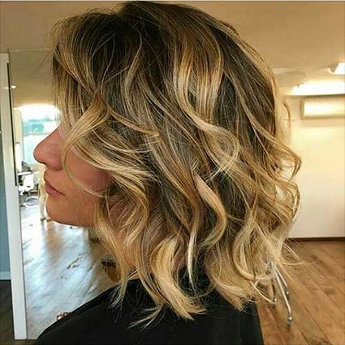 Short Curly Hairstyles for Women - 7