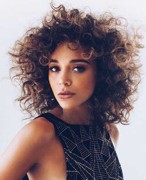 Hairstyles for Short Curly Hair