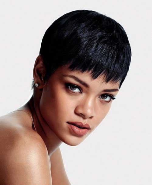 Rihanna Pixie Cuts-11