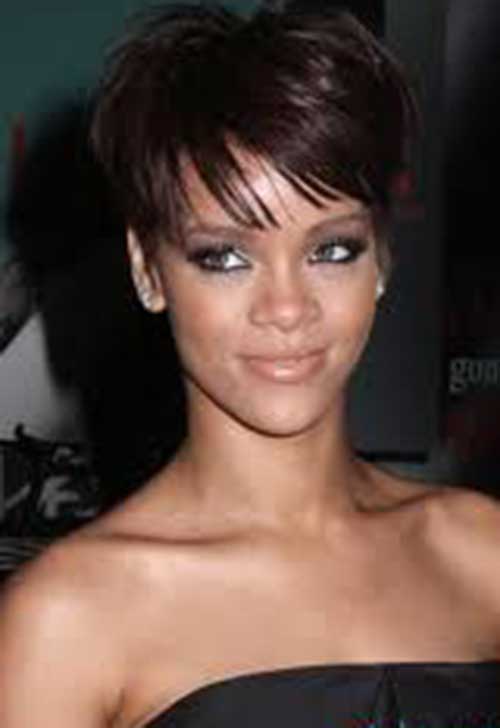 Rihanna Pixie Cuts-12
