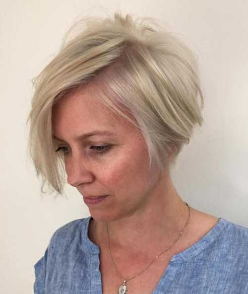 Short Bob Hairstyle for Women