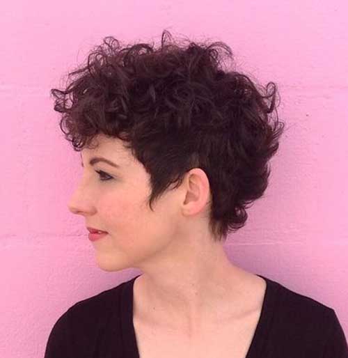 20 Amazing Curly Short Hairstyles for All Smart Women