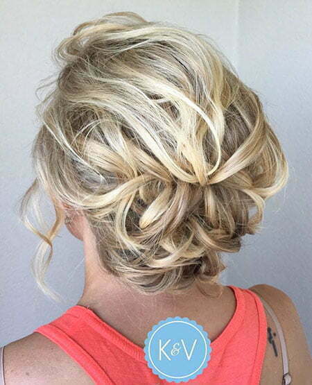 18 Updo Hairstyles for Short Hair