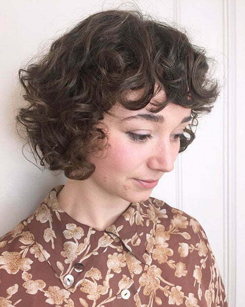 Cute Hairstyles For Short Curly Hair