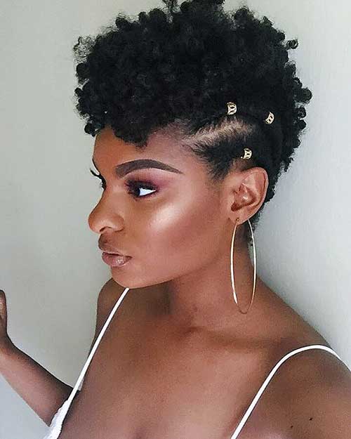 Short Natural Hair Styles for Black Women-13
