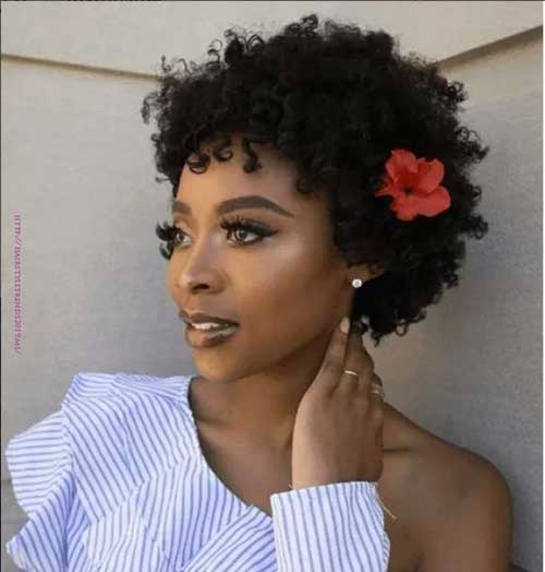 Short Natural Hair Styles for Black Women-15