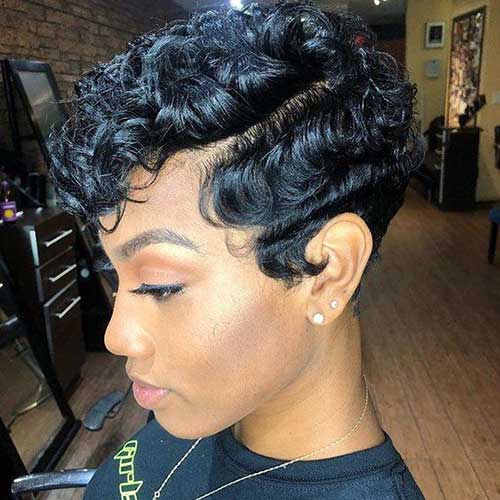 Easy Short Curls Hairstyles for Black Women
