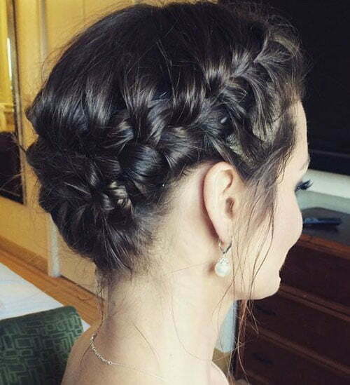Cute and Easy Hairstyles for Short Hair