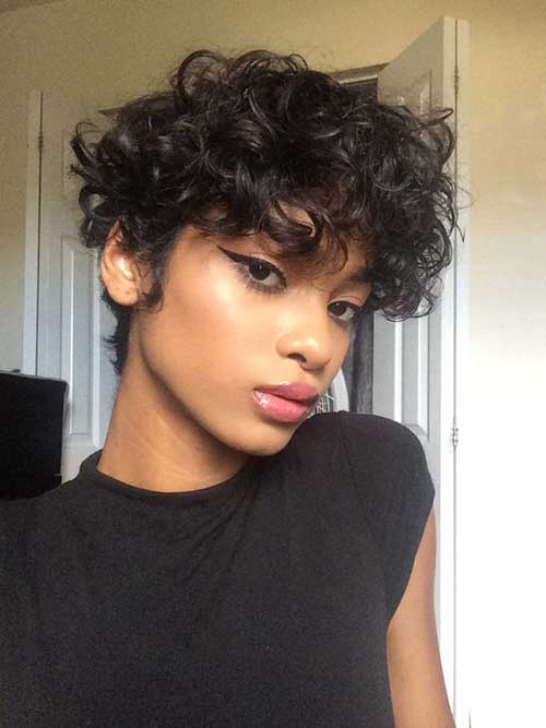 Cute Short Frizzy Curly Hairstyles-14