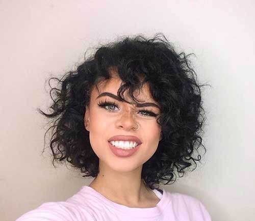 Cute Medium Short Curly Hairstyles-18