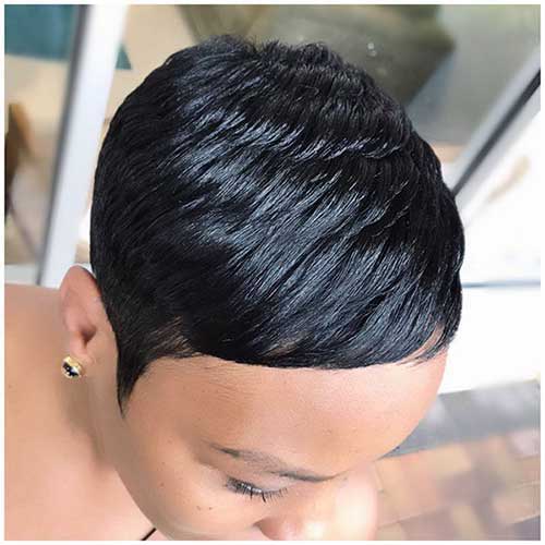 Simple Pixie Haircuts for Black Women-8