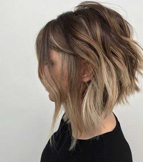 Hairstyles for Short Wavy Hair