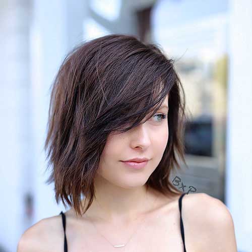 Pictures Of Womens Short Haircuts With Layers