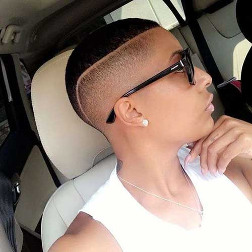 Short Haircuts for African American Women-21