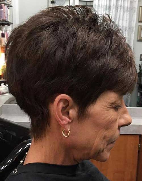 Short Haircuts for Older Ladies-11