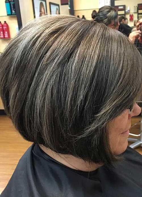 Short Haircuts for Older Ladies-14
