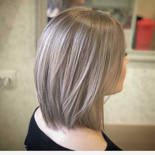 20 Beautiful Short Layered Haircuts for Women Over 50
