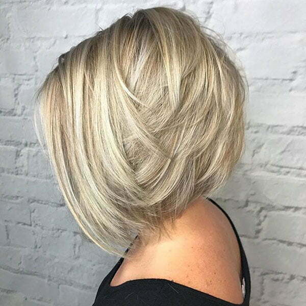 30 Best Layered Inverted Bob Haircut Ideas 2020