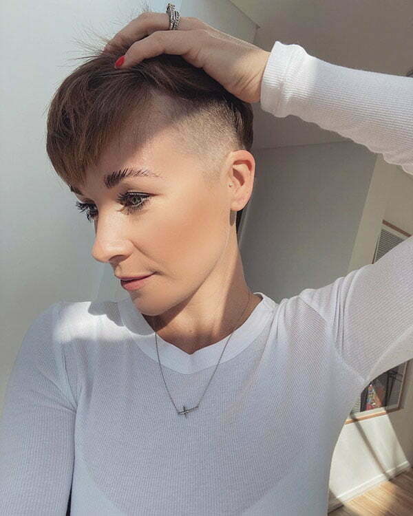 latest short hairstyles 2021
