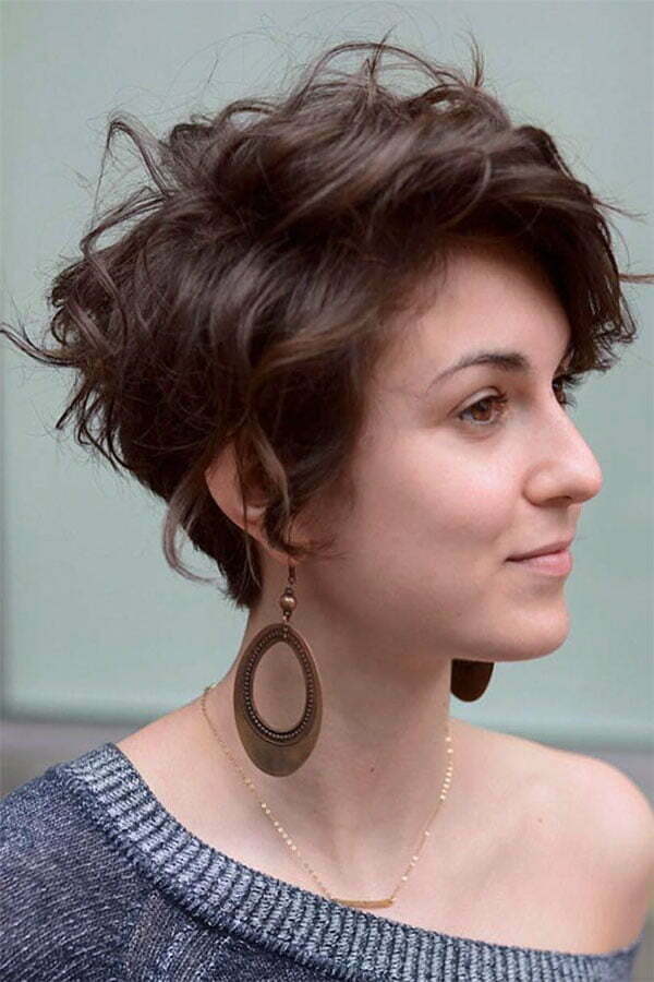 cool hairstyles for short curly hair