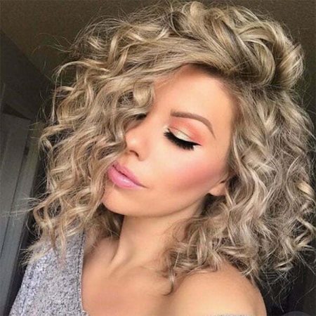 curly for short hairstyles