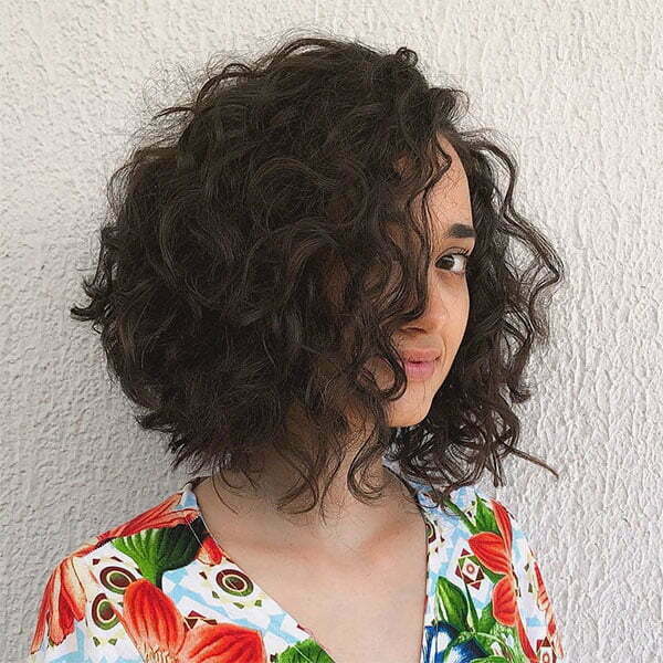 latest short curly hairstyles