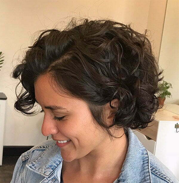 pictures of short curly hair styles
