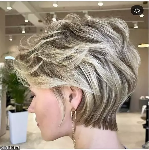 Short Layered Blonde Balayage Hair Color 2022