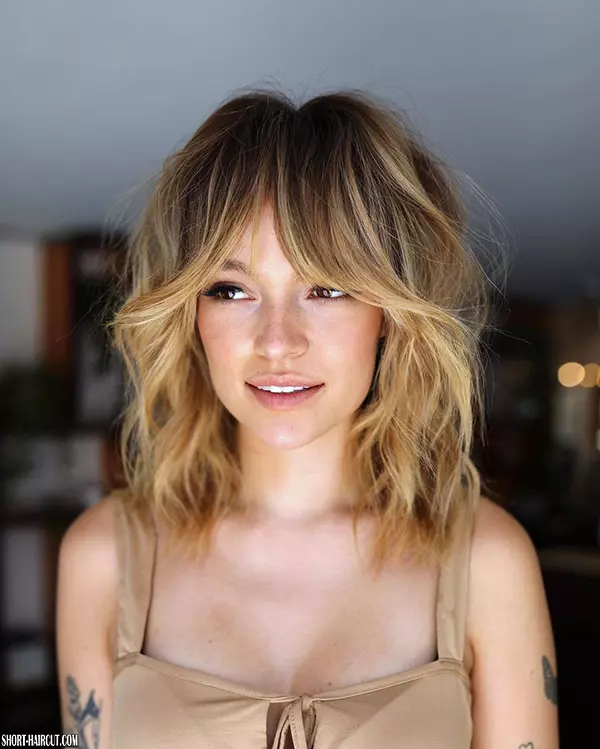Short Hairstyle with Curtain Bangs