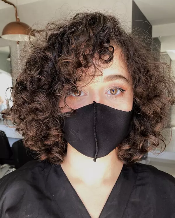 Short Curly Hairstyle Wtih Bangs