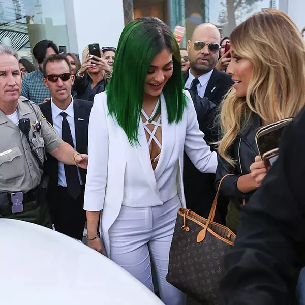 Kylie Jenner Green Wig