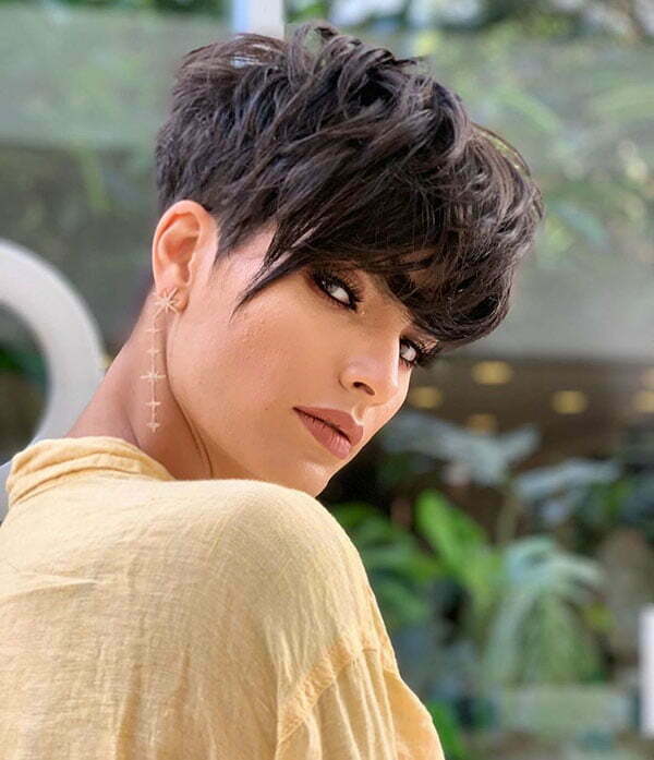 Short Layered Hairstyles for Women
