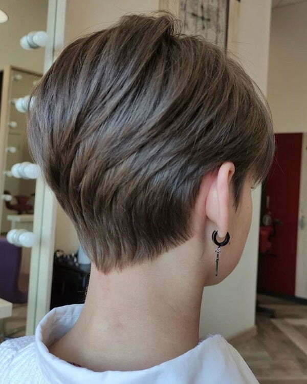 Easy Hairstyles For Short Layered Hair